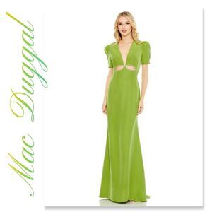 NWT Mac Duggal Short-Sleeve Long Formal Dress